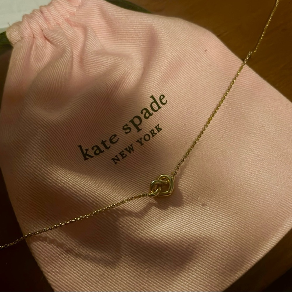 kate spade new york
Loves Me Knot Mini Pendant Necklace